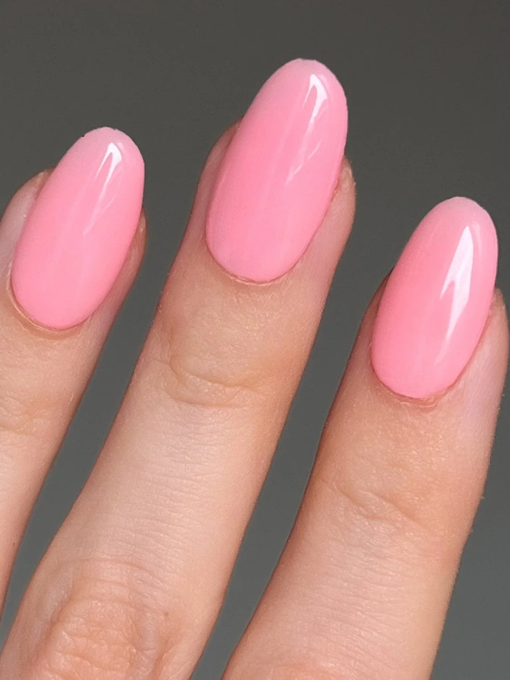 Lovely Pink en la mano