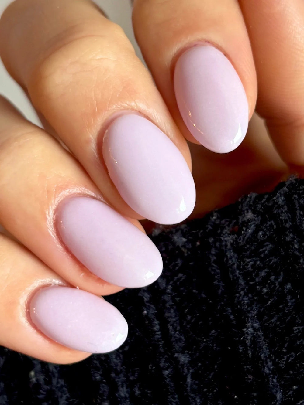 Nude Beige en la mano