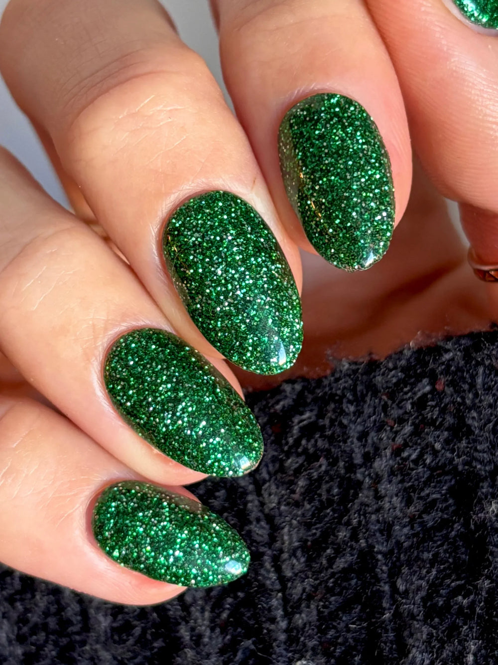 Deep Forest Glamour en la mano