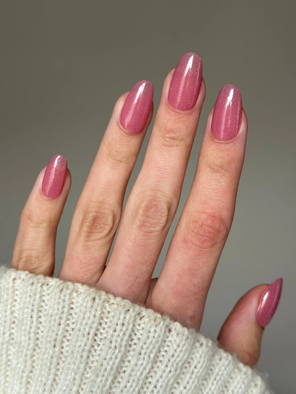 Mauve Whisper en la mano